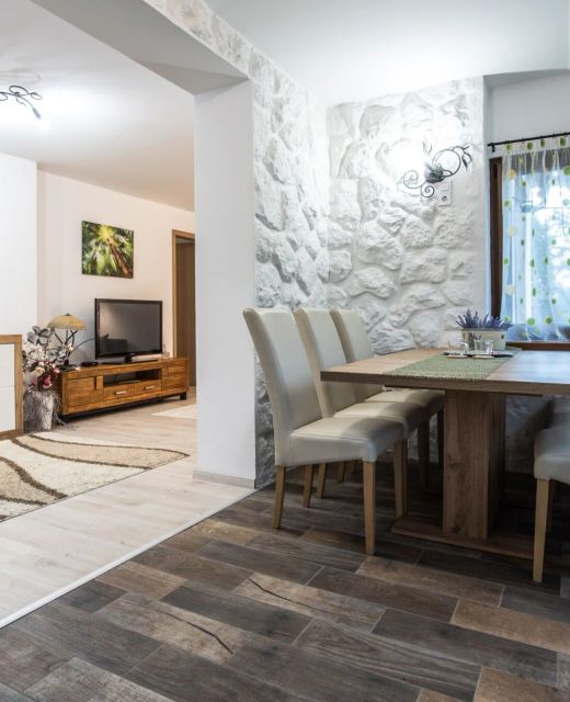 Barackvirág Apartmanház Pécs