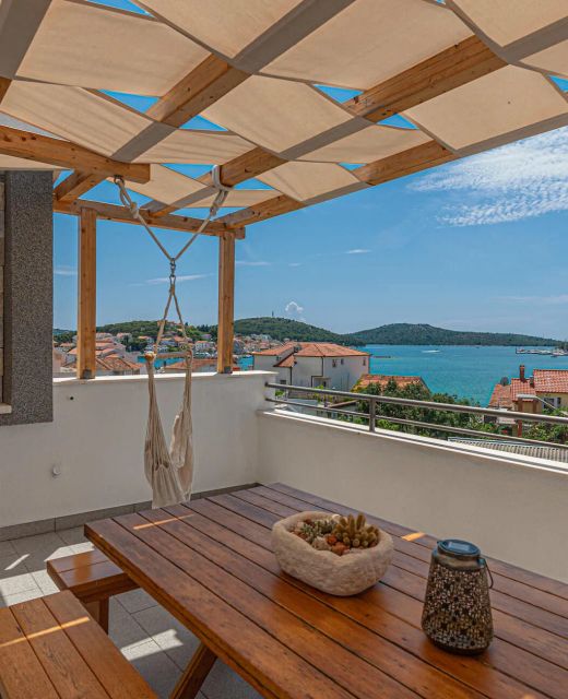 Apartman Rogoznica - CDJ916