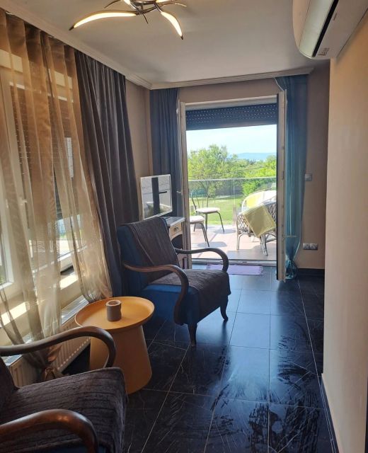 AnnaRosa Apartman Balatonszárszó