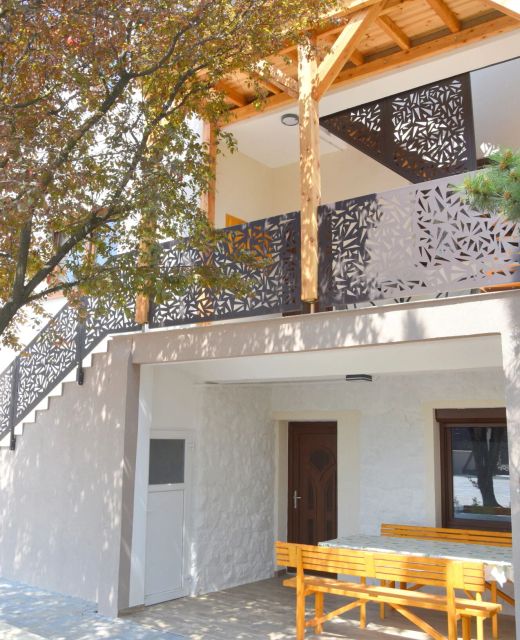 Vöröskő Apartmanház Balatonalmádi