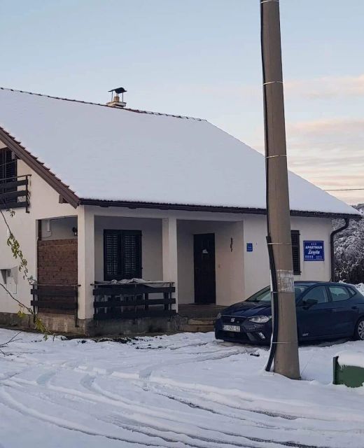 Family-friendly Apartments With Swimming Pool Lovinac, Velebit - 21748 Lovinac