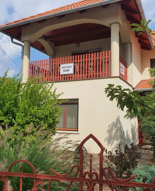 Lina Apartman Cserkeszőlő
