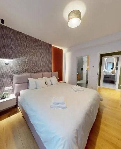 Quiet Luxury Home - home & office & car charging Zalău