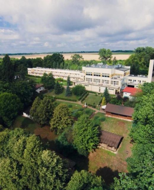 CENTRUM SZKOLEŃ I KONFERENCJI GEOVITA W JADWISINIE