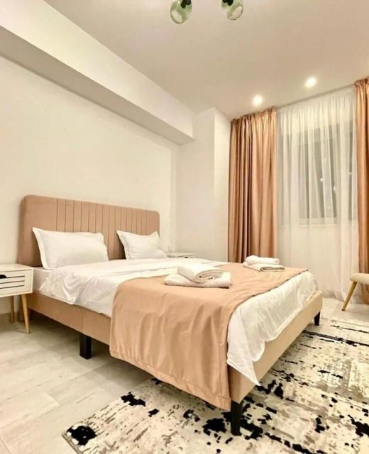 YamaLuxe Apartments - Pink & Gold With Many Facilities București