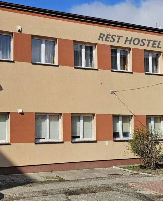 Rest Hostel Airport Modlin