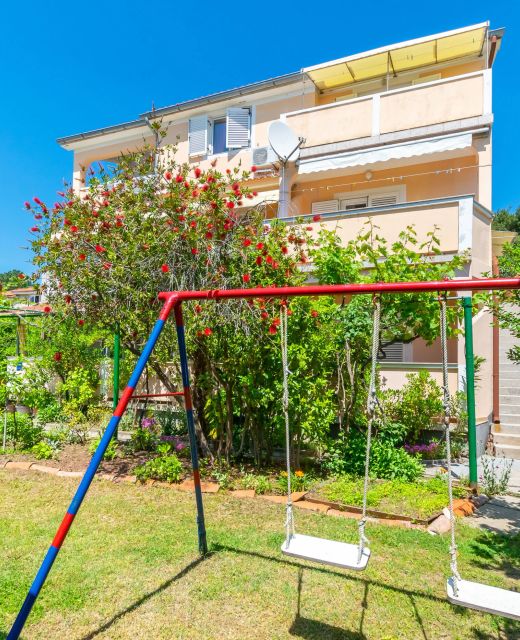 Apartments Marija I Lopar