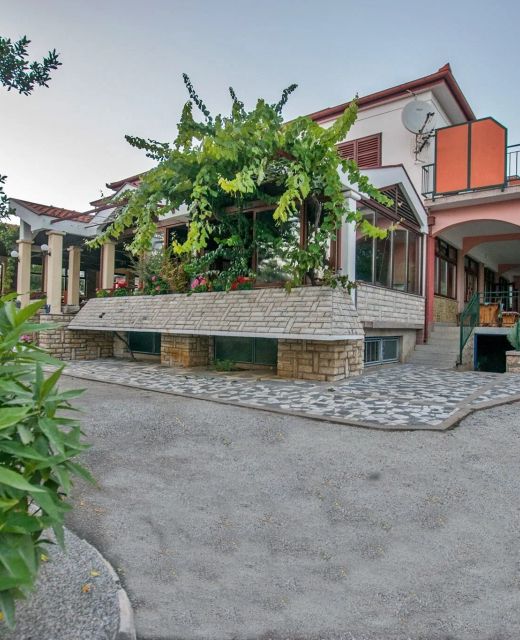 Apartments and Room Adriana Starigrad Paklenica