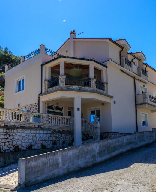 Apartments Nikolina J Supetarska Draga