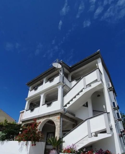 Apartments Marin Lopar