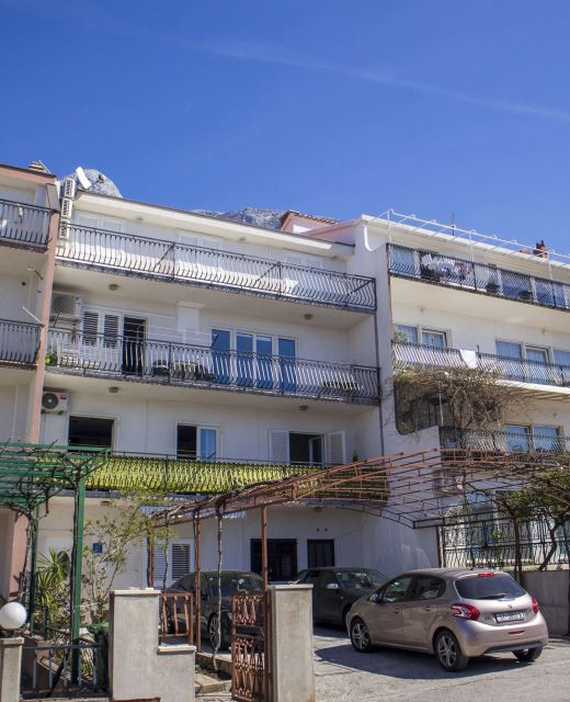 Apartments Julijana Makarska