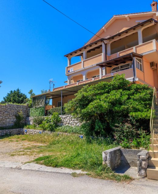 Apartments Ruzica F Lopar