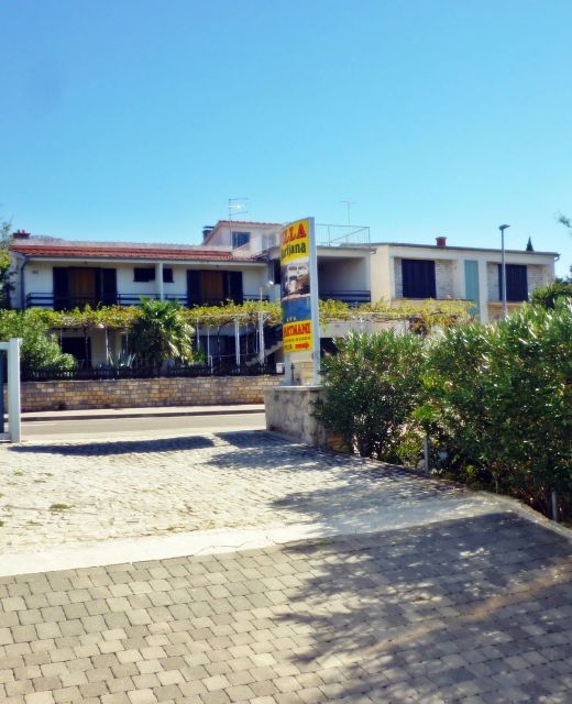 Apartments IKA Seline