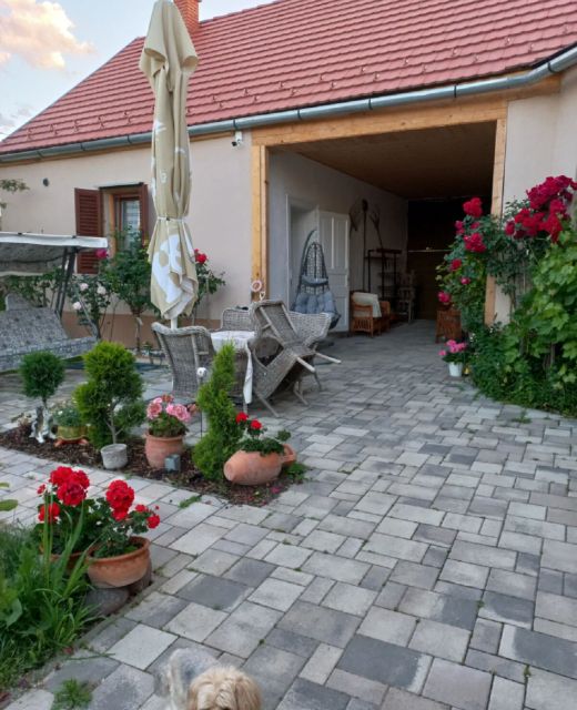 Bormegálló Vendégház Szekszárd