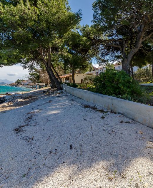 Apartment Mare Arbanija