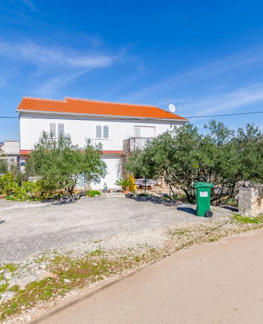 Apartments Stara Maslina Slatine