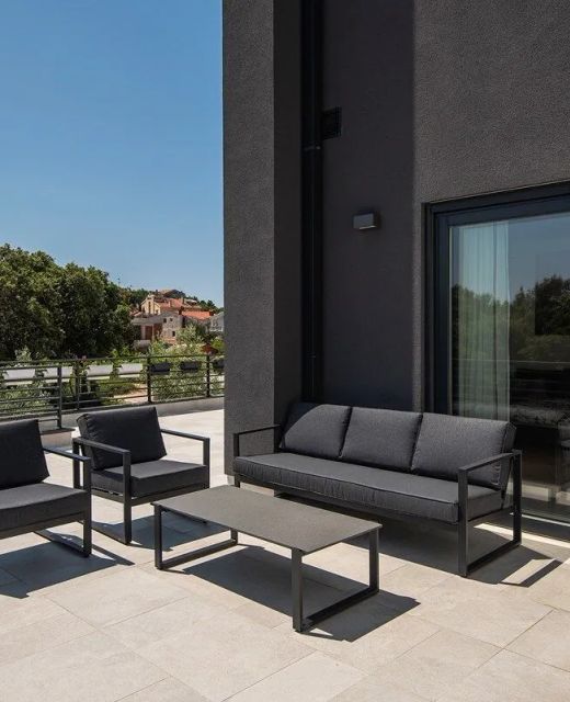 Cube Box House Pjescana Uvala
