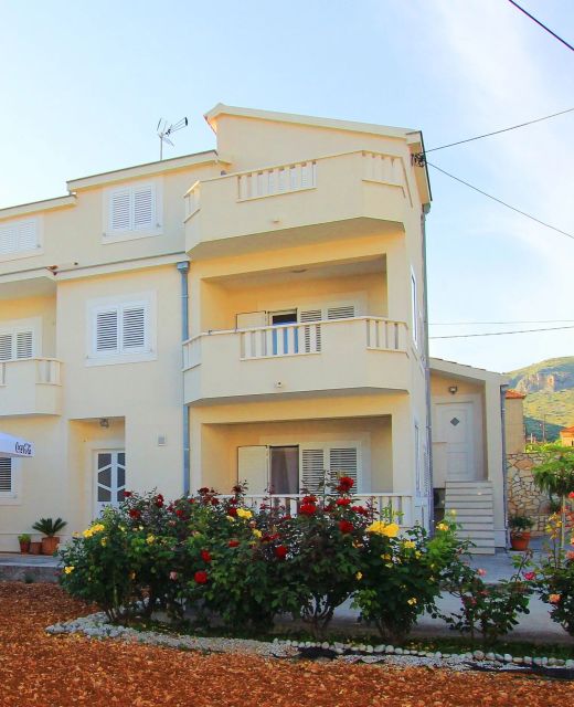 Apartments Kiwi Trogir
