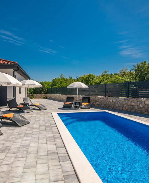 Villa Enie Garica