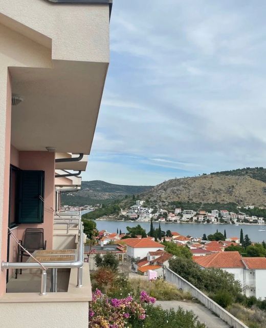 Adri Apartman Rogoznica