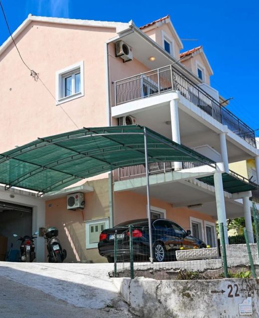 Holiday House Narona Mastrinka