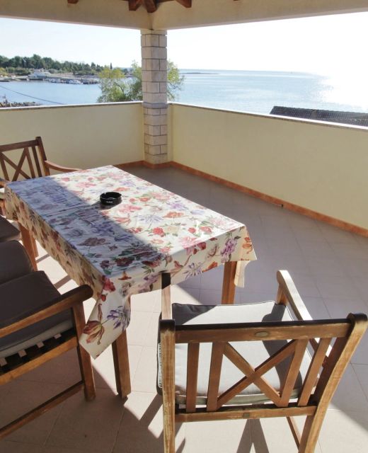 Apartments Zambratija with sea view