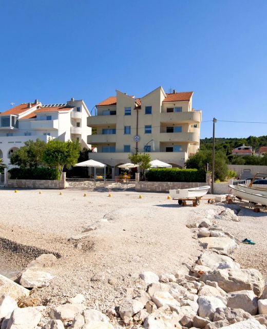 Apartments By The Sea Slatine, Čiovo - 10435 Slatine