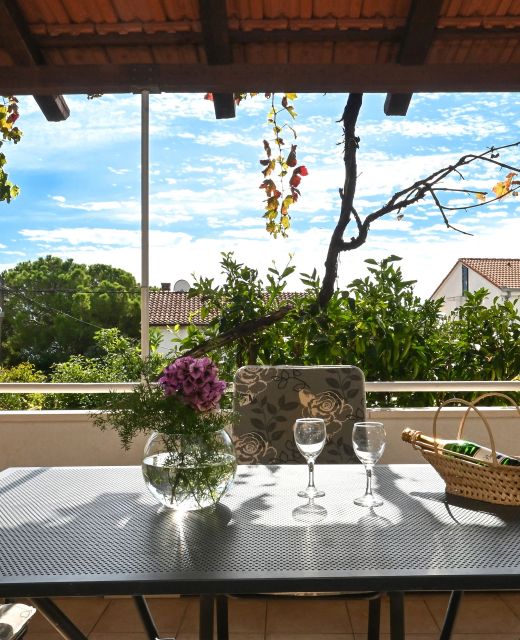 Apartments By The Sea Seget Vranjica, Trogir - 10438 Seget Vranjica