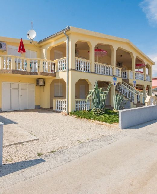 Apartments By The Sea Vir - 20333