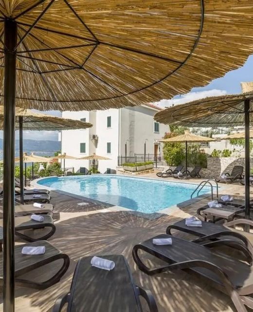 Family-friendly Apartments With Swimming Pool Slatine, Čiovo - 20341 Slatine