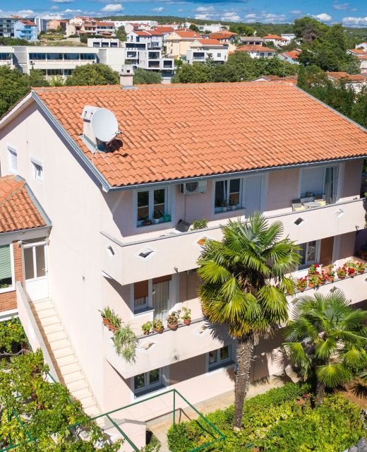 Apartments With Parking Space Krk - 20615