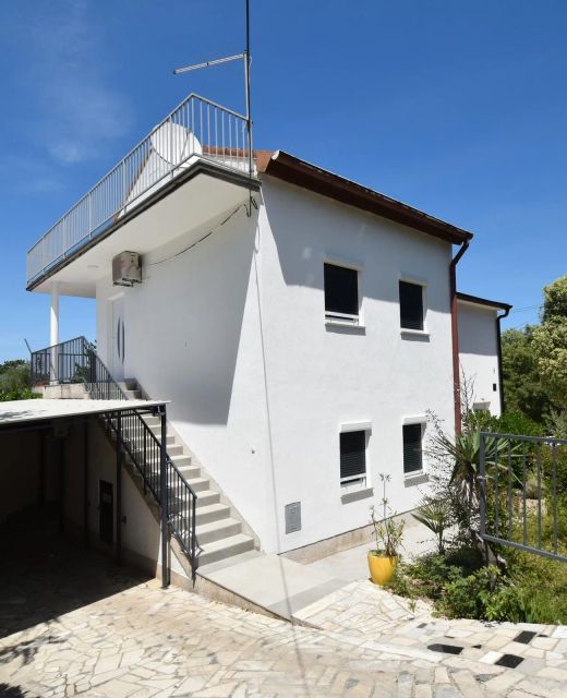 Apartments With Parking Space Malinska, Krk - 20623 Malinska