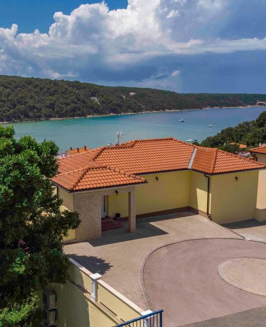 Apartments With Parking Space Kampor, Rab - 20925 Kampor
