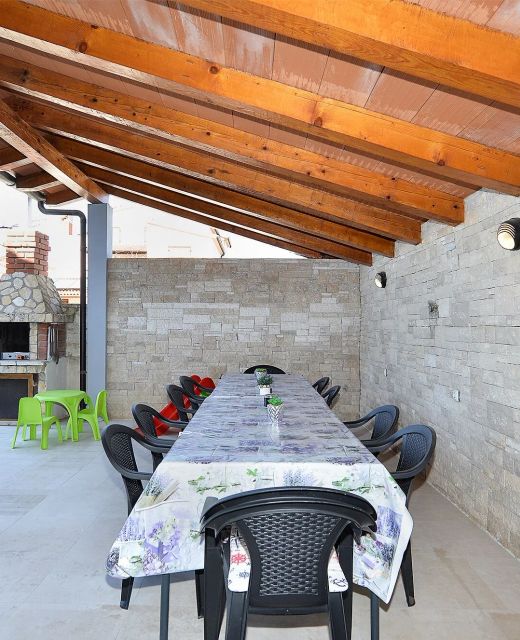 Apartments With Parking Space Medulin - 21025