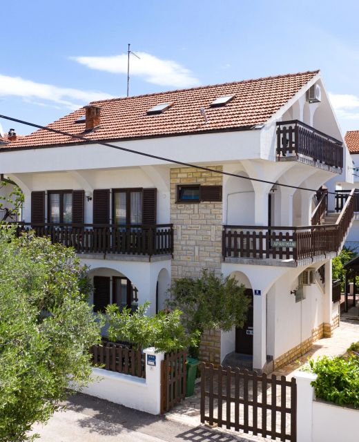 Apartments With Parking Space Vodice - 21216