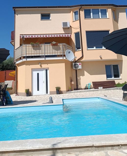 Family-friendly Apartments With Swimming Pool Kaštel, Central Istria - Središnja Istra - 21309 Kaštel