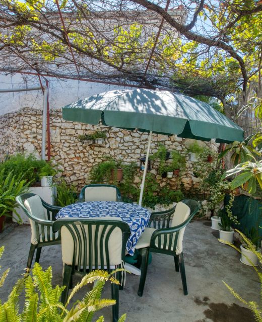 Apartments By The Sea Tisno, Murter - 21405 Tisno