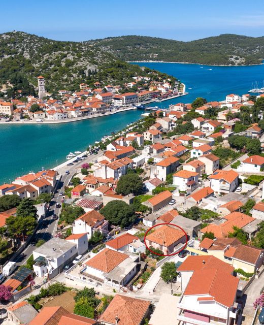 Apartments By The Sea Tisno, Murter - 21405 Tisno