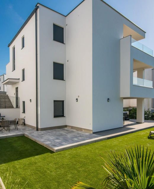 Apartments With Hot Tub Njivice, Krk - 21493 Njivice