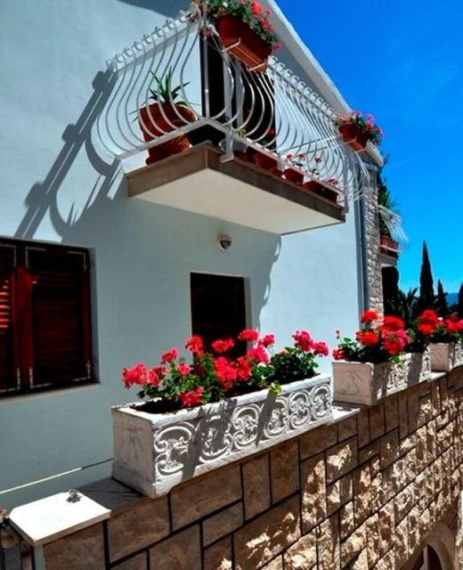 Apartments By The Sea Omiš - 21590