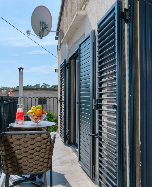 Apartments With Parking Space Mali Lošinj, Lošinj - 21616 Mali Lošinj