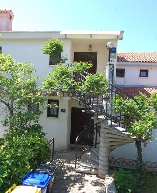 Apartments With Parking Space Njivice, Krk - 21763 Njivice