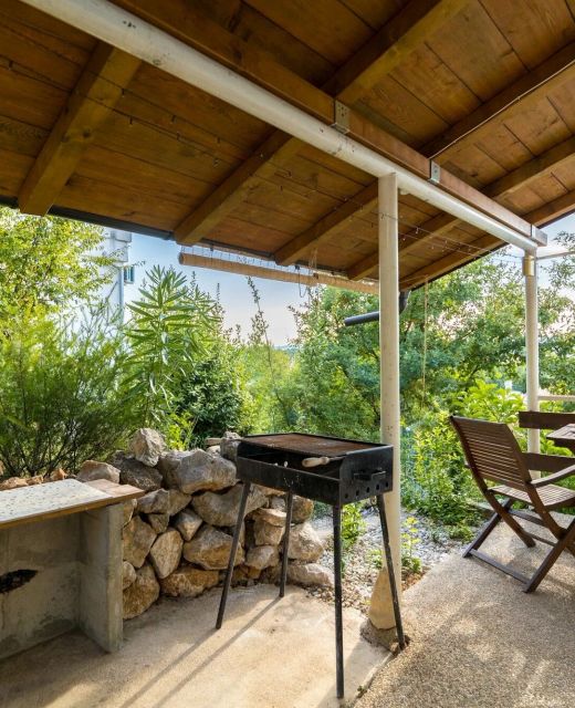 Apartments With Parking Space Njivice, Krk - 21769 Njivice