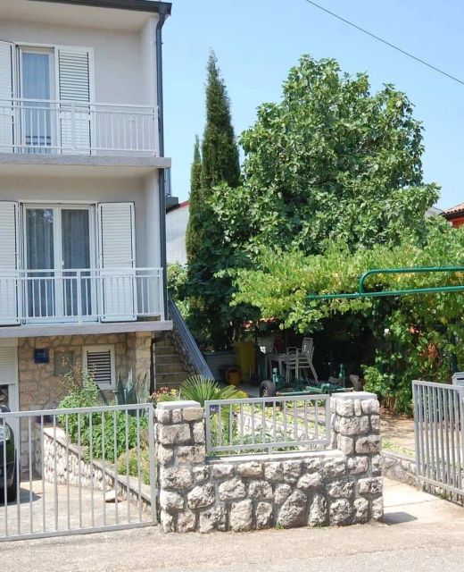 Apartments With Parking Space Njivice, Krk - 21771 Njivice