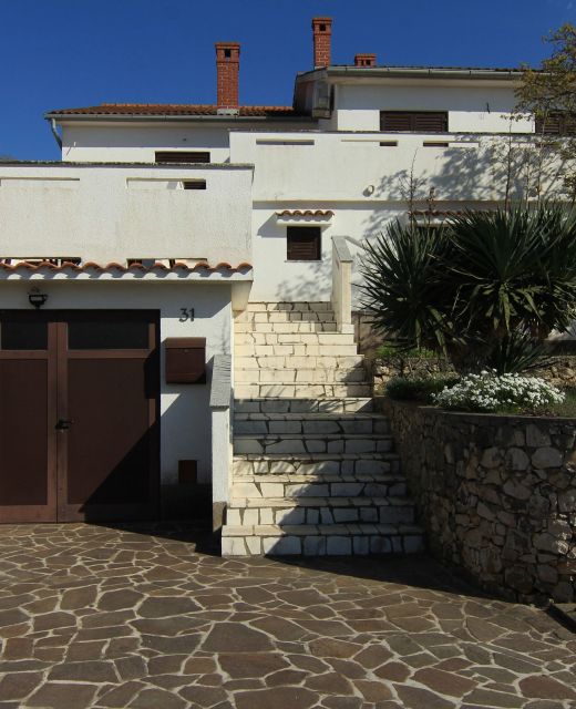 Apartments With Parking Space Njivice, Krk - 21856 Njivice