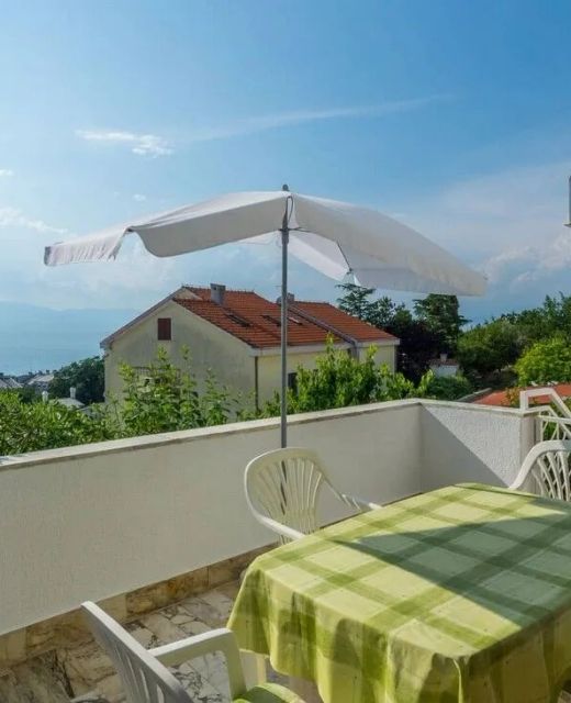 Apartments With Parking Space Njivice, Krk - 21857 Njivice