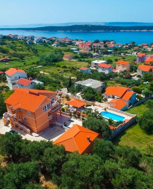 Family-friendly Apartments With Swimming Pool Banjol, Rab - 21952 Banjol