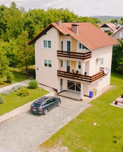 Holiday House With A Parking Space Grabovac, Plitvice - 21998 Grabovac