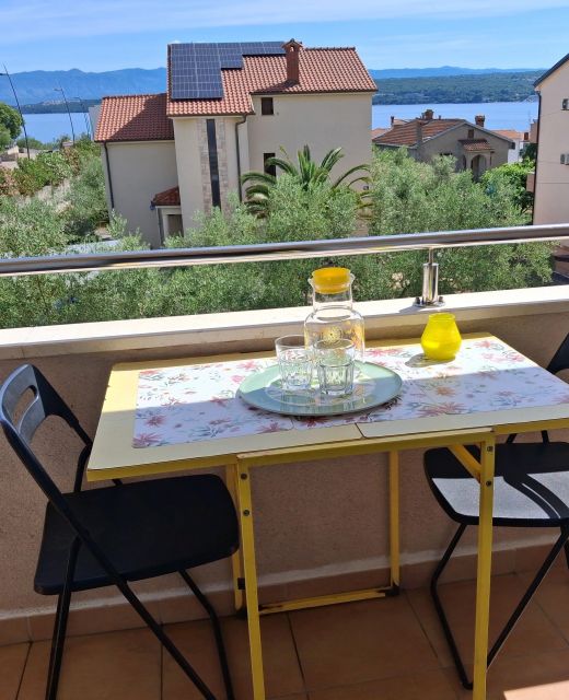 Apartments With Parking Space Porat, Krk - 22268 Porat