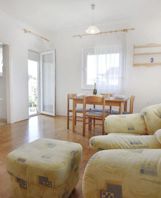 Apartments With WiFi Umag - 22353